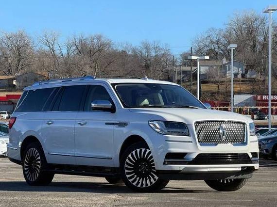 LINCOLN NAVIGATOR L 2018 5LMJJ3TT6JEL13267 image LINCOLN NAVIGATOR L 2018 5LMJJ3TT6JEL13267 image